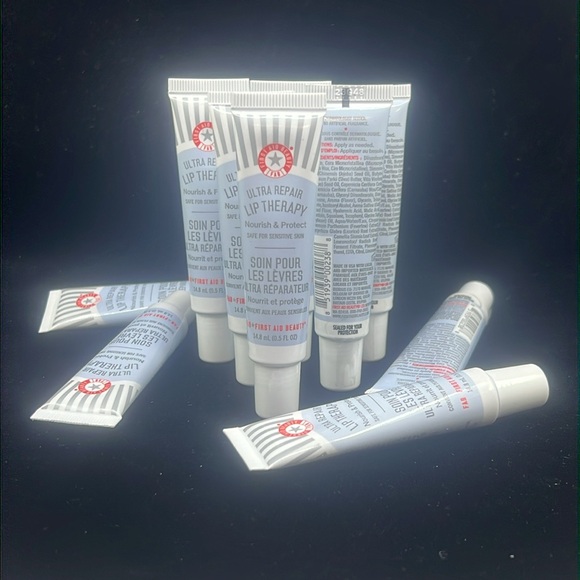 First Aid Beauty Ultra Repair Lip Therapy Semi-Matte Lip Moisturizer for Dry... - Picture 11 of 12